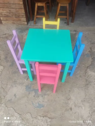 Mesa infantil