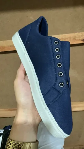 Sapato tênis masculino azul marinho el petróleo, tenho numeração 40 e 41 zap *82