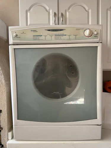 Máquina de secar roupa Brastemp intelligent com defeito 127 watts