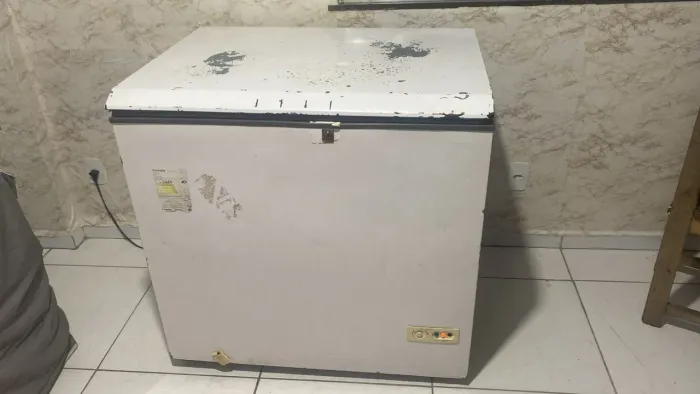 Vende-se freeze em bom estado