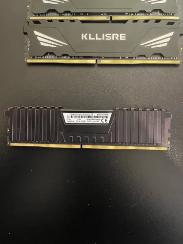 memória corsair ddr4 8gb 2400 vengeance lpx