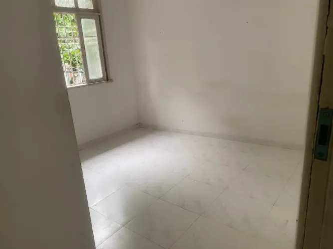 Quarto com banheiro, apenas individual!! 