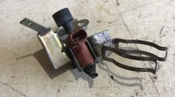 Válvula Solenoide Turbina Hilux 3.0  *1