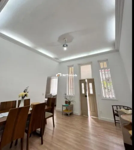 Casa de vila à venda em Icaraí, Niterói, com 3 quartos e churrasqueira