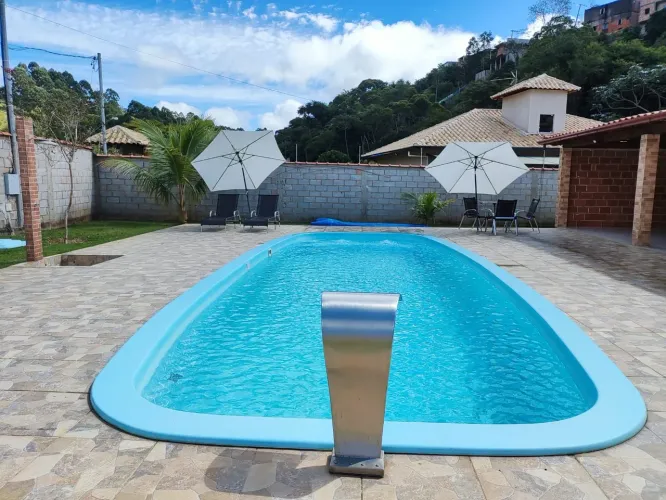 Alugo granja bairro Filgueiras