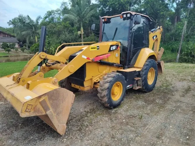 retro escavadeira modelo 416 F2 ano 2020