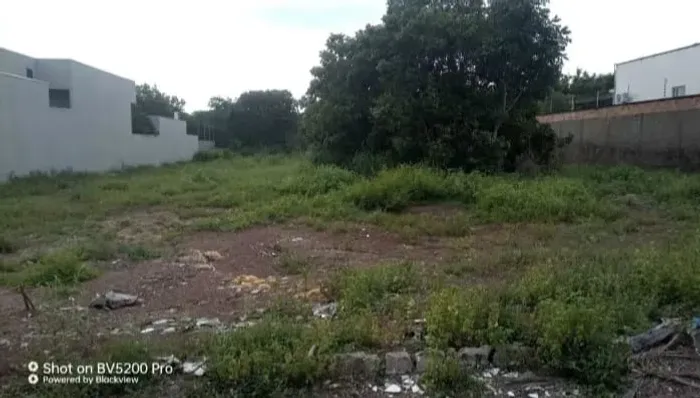 Área 2380 metros quadrados