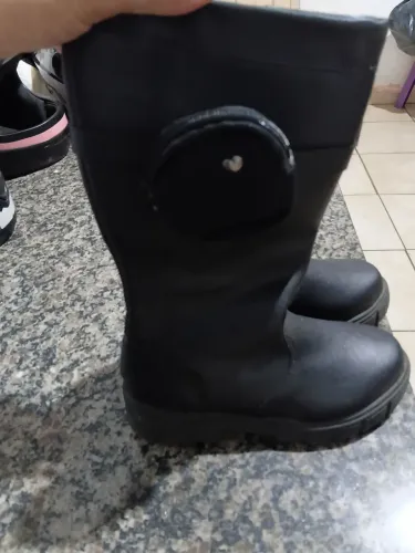 Bota infantil tamanho 34