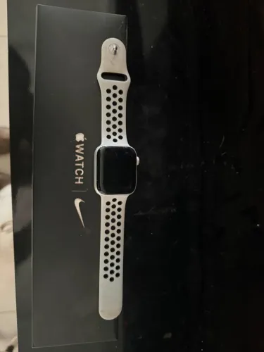 Apple Watch série 5nike