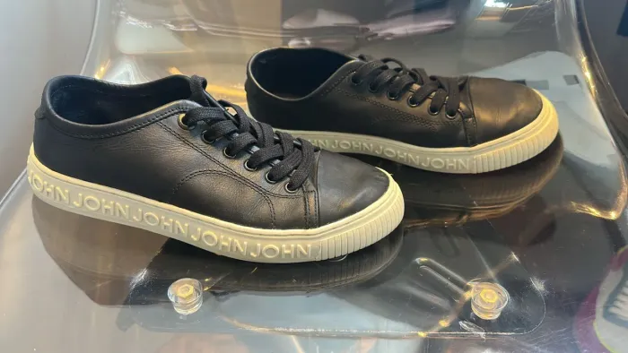 Tênis Feminino John John 