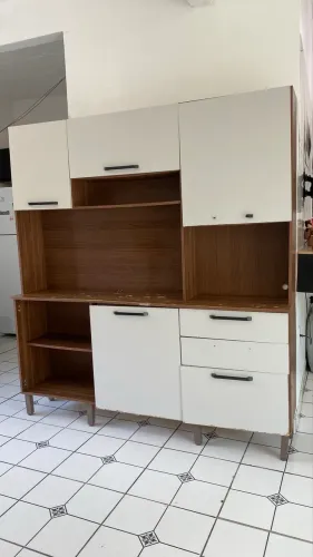 DOAÇÃO Armário de cozinha com avarias - Não fazemos entrega 