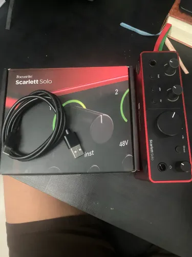 Interface de audio - Focusrite Scarlett Solo 4gen