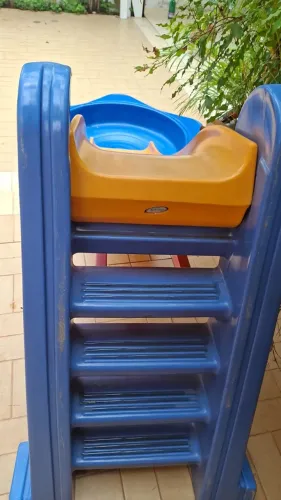APENAS RETIRADA! ESCORREGADOR COM PISCINA KIDS