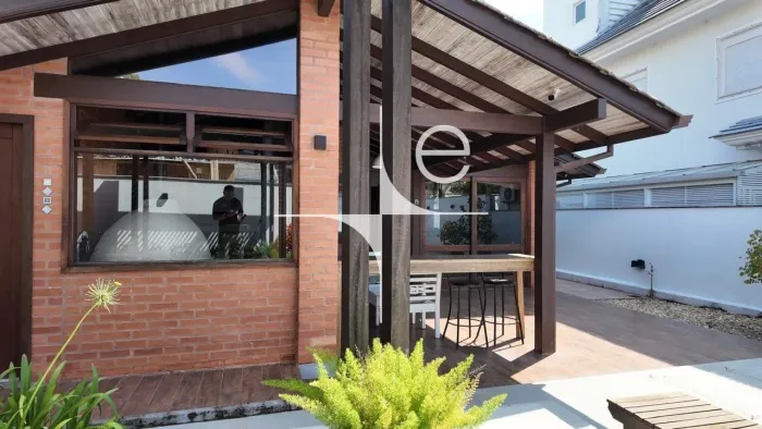 Casa com 3 quartos no bairro Pedra Branca, Palhoça