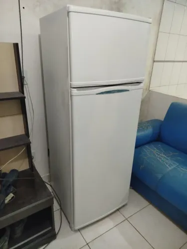 Geladeira marca Consul bem conservada faço entrega 