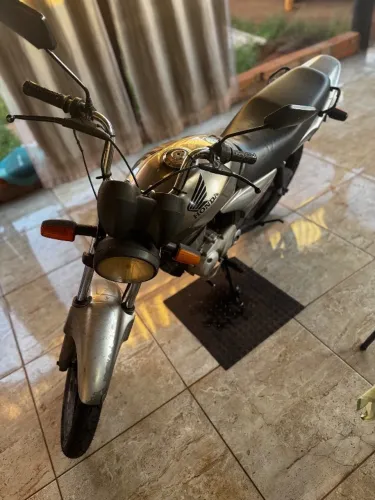 CG Titan 2008 KS