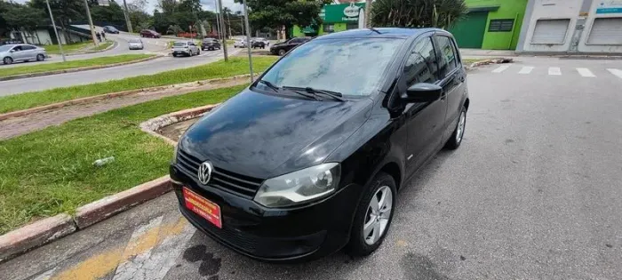 Volkswagen Fox 1.0 MI Total Flex 8V 5P 2011