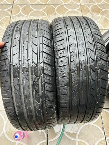 Pneus 225-40-19