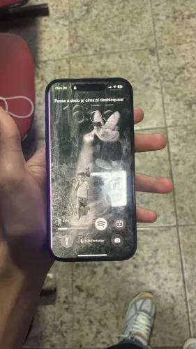 iPhone 15 seminovo