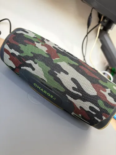 JBL CHARGE 4