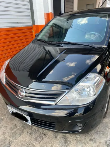Nissan Tiida SL 1.8/1.8 Flex 16V Aut. 2011