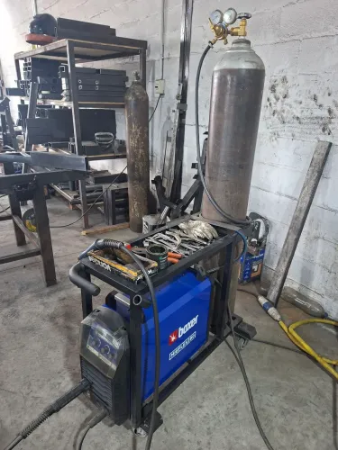 Máquina de solda boxer migflex280  + cilindro + tocha  + carrinho trifásico e monofasico 