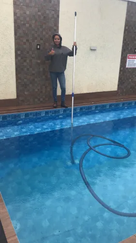 Vaga para jardineiro e piscineiro com ou sem experiência