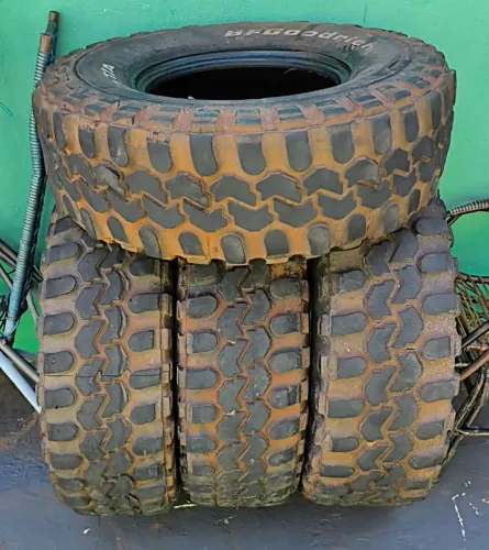 4 Pneus 295/75R16