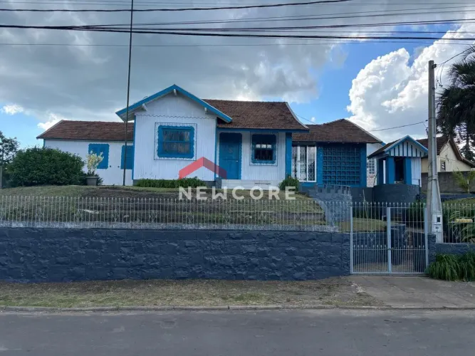 Casa em Rua Santos Dumont - Centro - São Francisco de Paula/RS