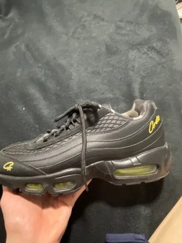 Tênis air max 95 Cortez , preto e amarelo