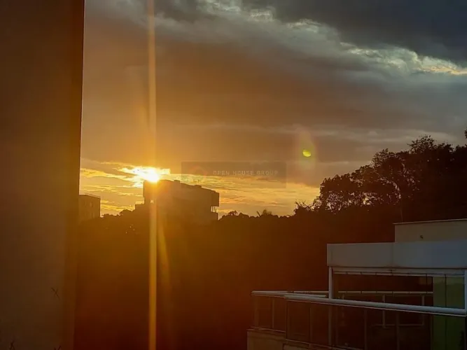 Open House Vende Cobertura Linear na praia de Icaraí frente com vista para o Rio!!