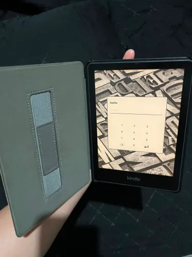 Kindle Paperwhite Signature