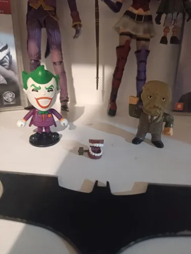 Miniatura coringa Bobs coleção batman 2015 + espantalho Nestlé cereal 2008