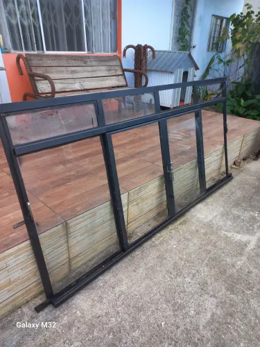 Janela em perfil ferro