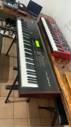 Yamaha S90es