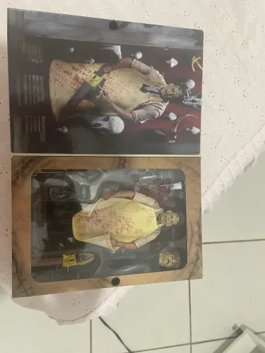 Leatherface neca usado