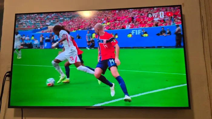 Smart TV TCL C6k 55" funcionando perfeitamente