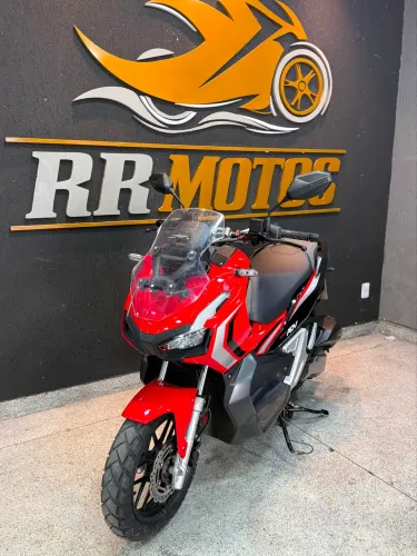 ADV 150 2023 / COM CAPACETE DE BRINDE !