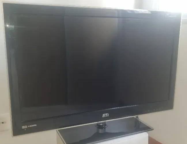 TV Slim Led Full HD Semp Toshiba 