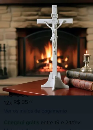 Crucifixo em mármore, Parede e Mesa