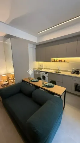 Imóvel para aluguel tem 32 metros quadrados com 1 quarto em Centro - Florianópolis - SC