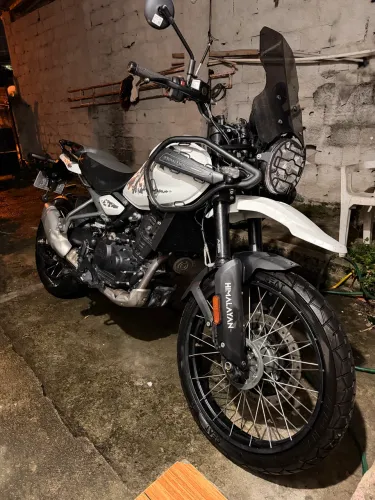 Himalayan 450 kamet white 2026 vendo troco