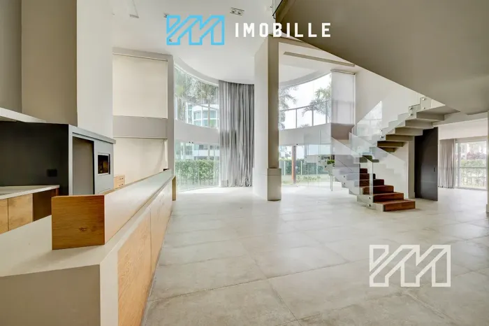 Apartamento Diferenciado no Edifício Brava Beach Corais Praia Brava Itajaí com 385.83m² pr
