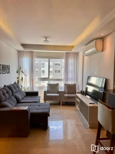 Apartamento 2 dormitórios sendo 1 suíte, semi-mobiliado no Jardim Lindóia