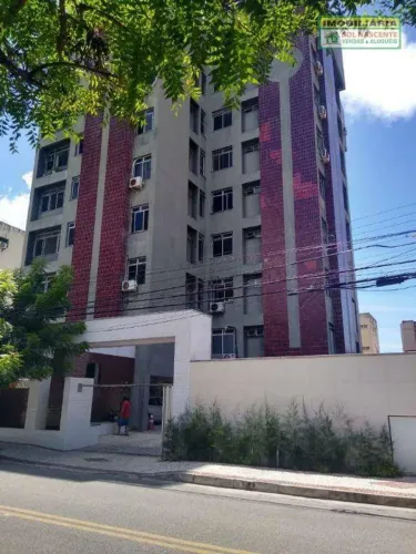 Casa com 3 dormitórios para alugar, 90 m² por R$ 4.045,00/mês - Cocó - Fortaleza/CE