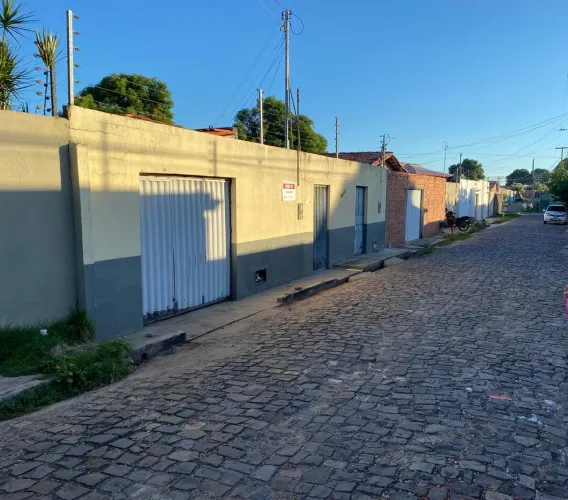 2 Kitnets à Venda com Garagem| Zona Leste