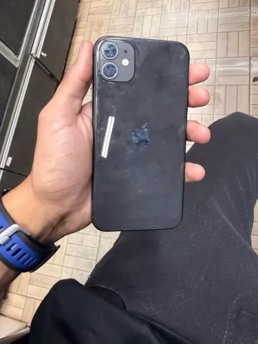 iPhone 11