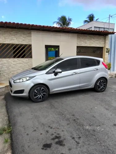 Ford Fiesta 1.5 16V Flex Mec. 5P 2015