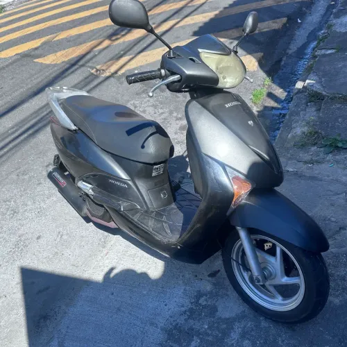 Moto Honda Lead