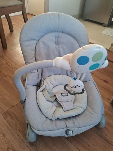 Cadeirinha de descanso bebê
